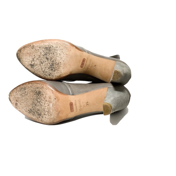 Té Casan Limited Edition Pumps - Picture 7 of 7